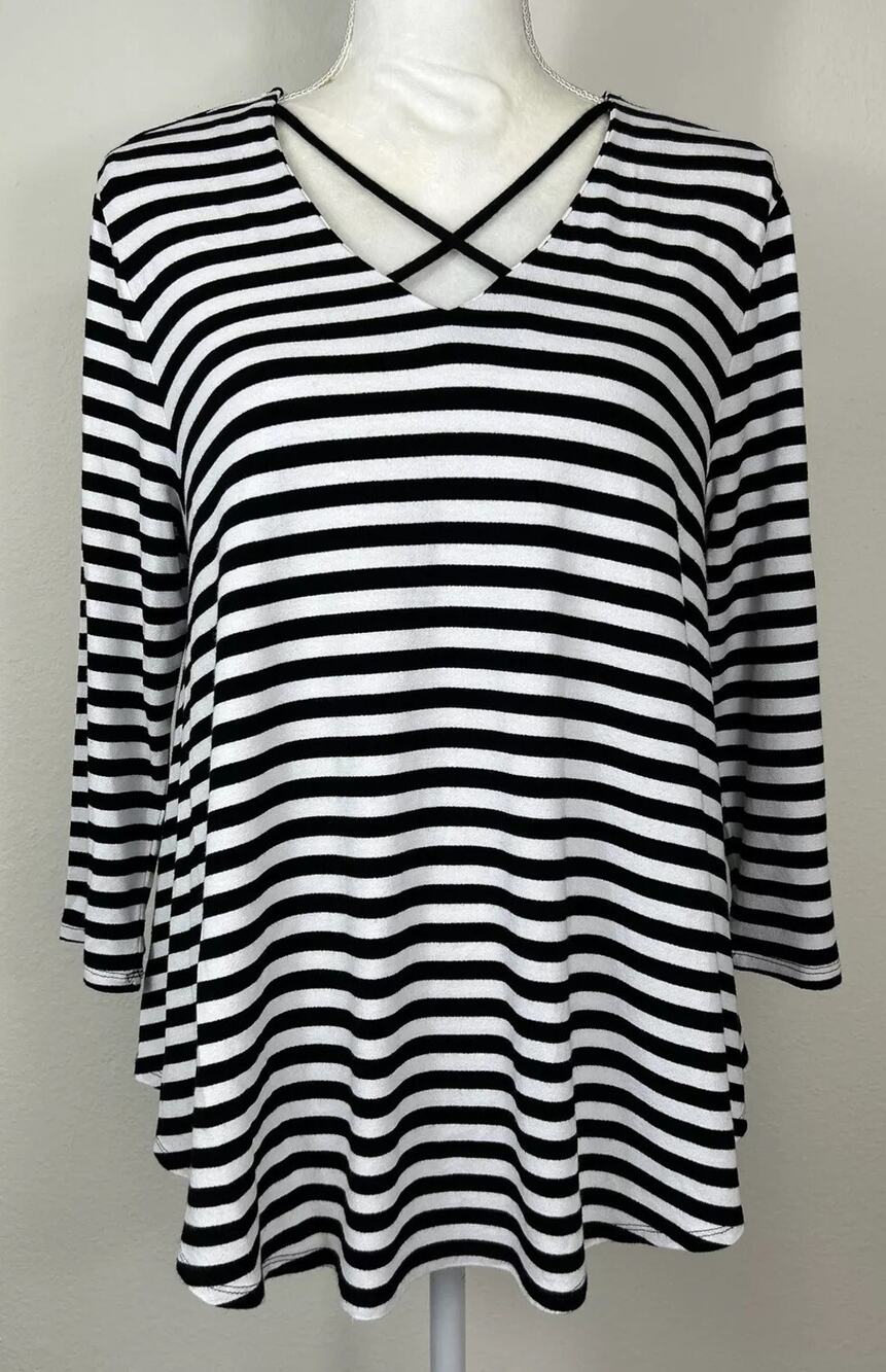 Chico’s Size 1 M Black White Striped Criss Cross V Neck Tunic Top